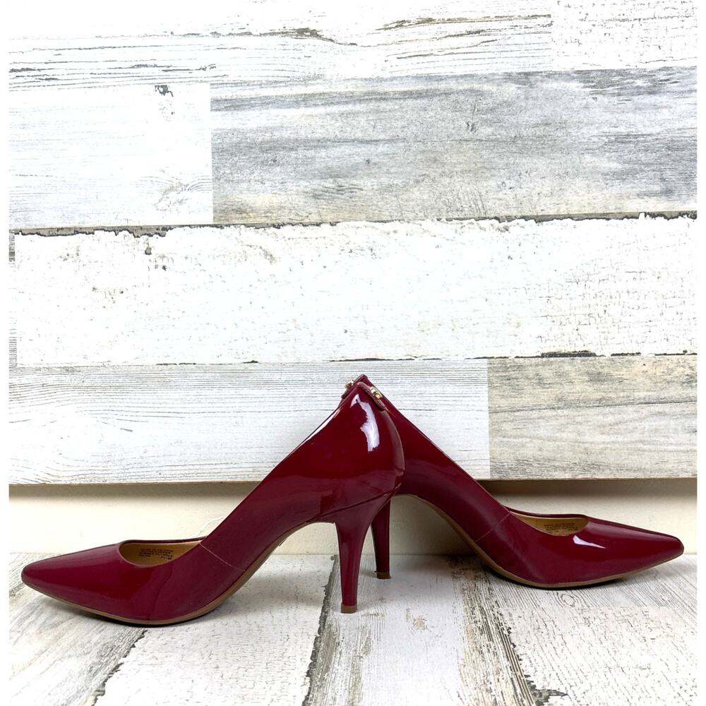 Michael Kors Womens 7 Cherry Red Flex Patent Leather Dress Pumps Workwear NEW - Picture 3 of 7